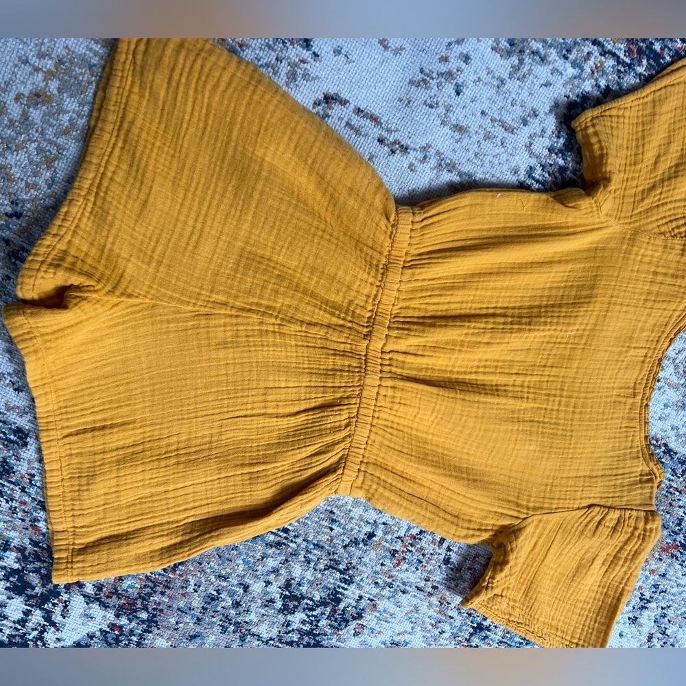 Girls Old Navy romper - Picture 6 of 6